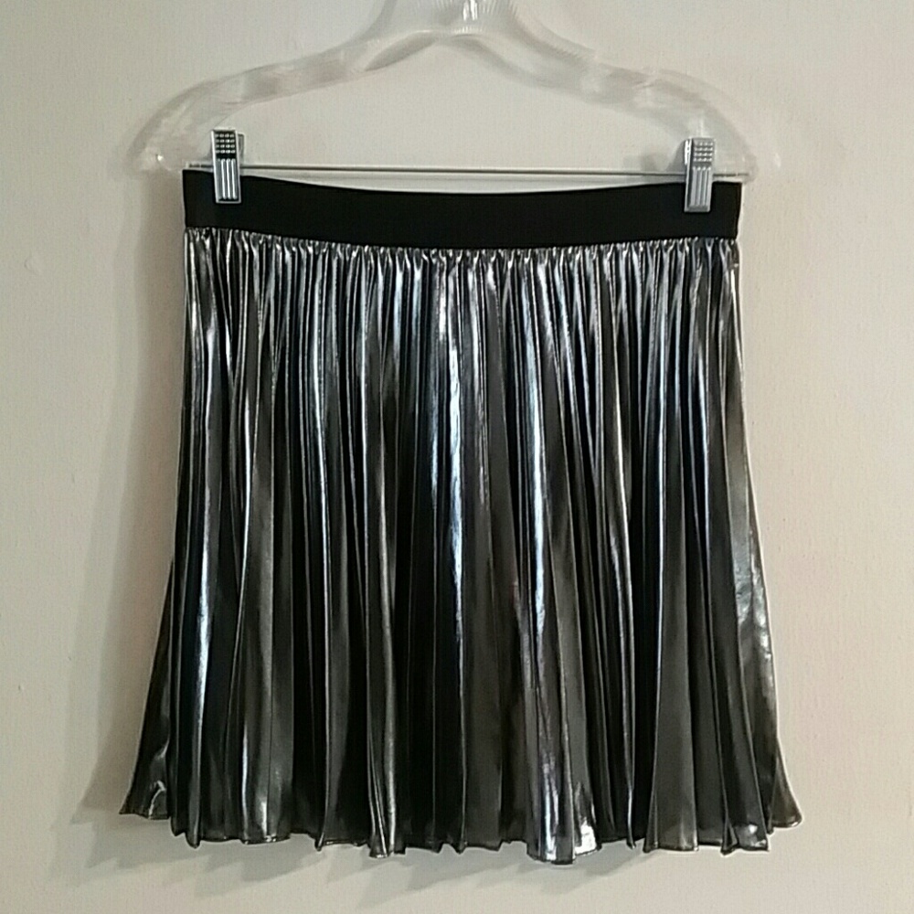 Express Metallic Pleated Skirt